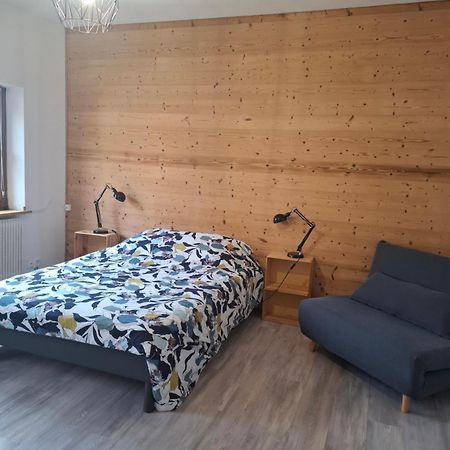 gîte l'œuf ou la poule, parking privé Ribeauvillé Extérieur photo