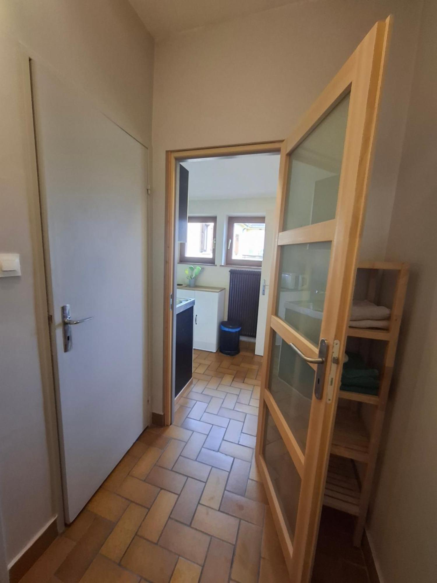 gîte l'œuf ou la poule, parking privé Ribeauvillé Extérieur photo