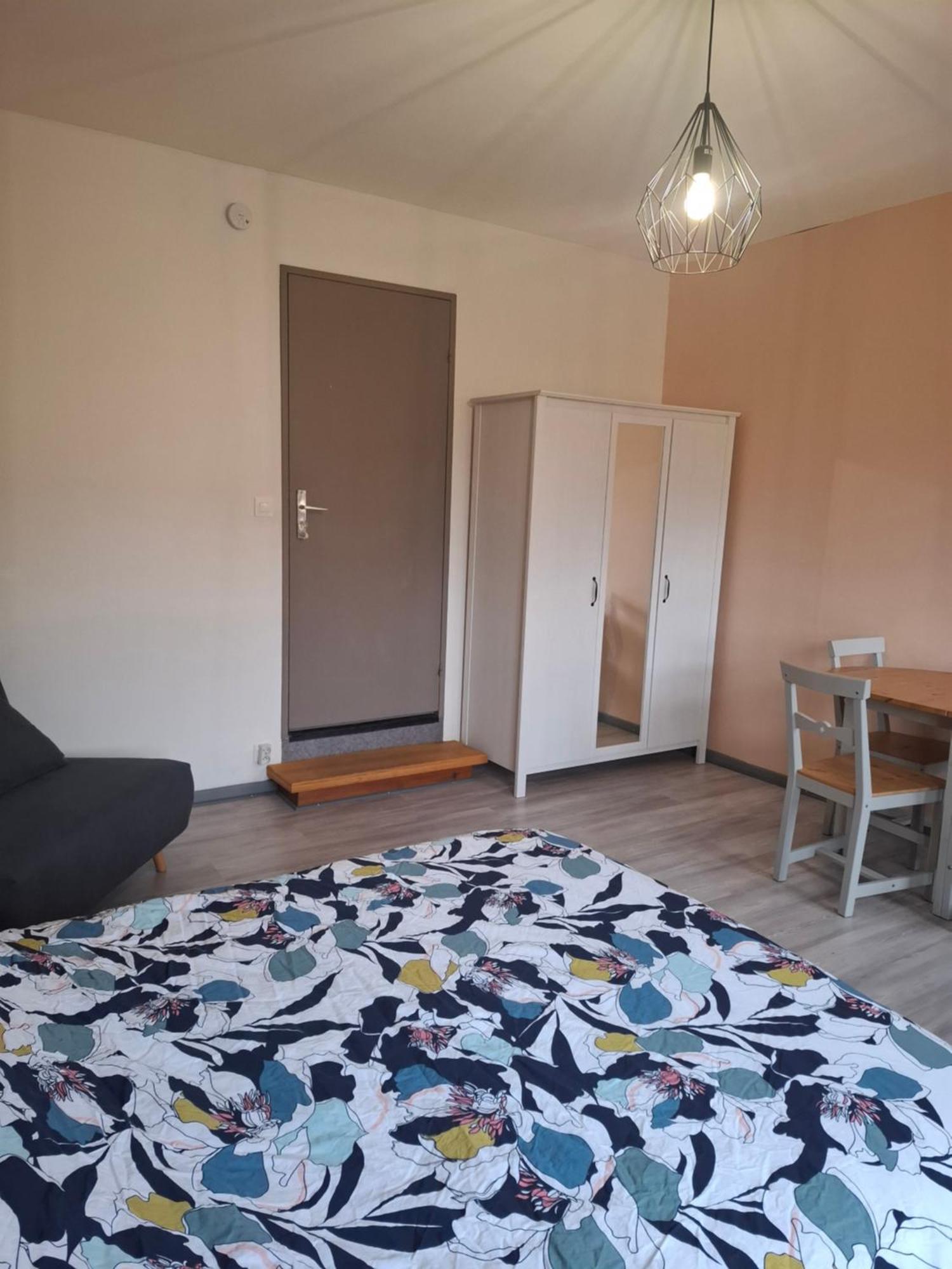 gîte l'œuf ou la poule, parking privé Ribeauvillé Extérieur photo