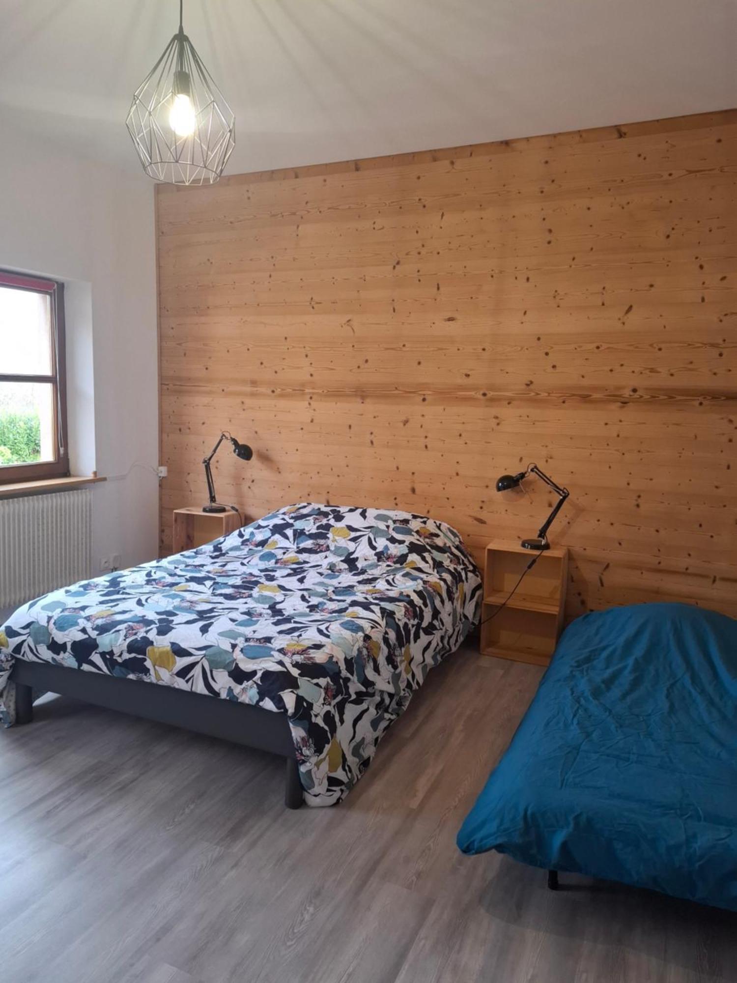 gîte l'œuf ou la poule, parking privé Ribeauvillé Extérieur photo